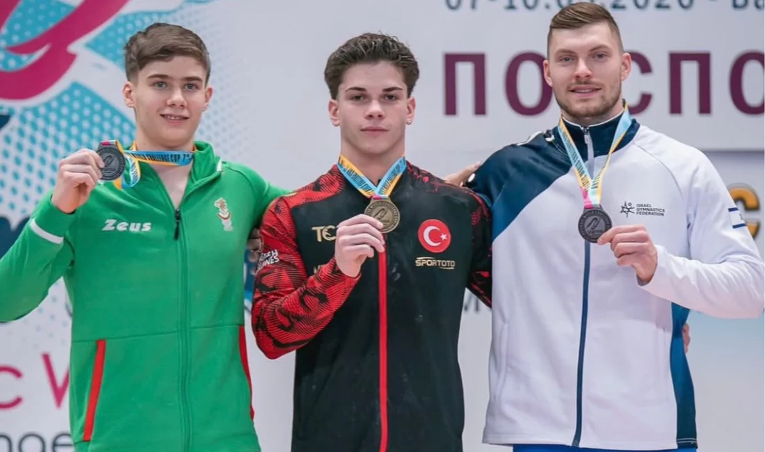 İzmir Büyükşehir Belediyesi Spor Kulübü’nün milli jimnastikçisi Altan Doğan, Bulgaristan’da