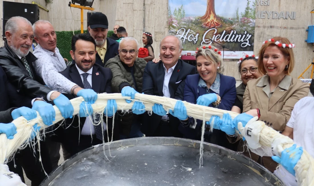 İzmit Belediyesi'nin baharın gelişini coşkuyla kutladığı Geleneksel Hıdırellez Şenliği’nin son