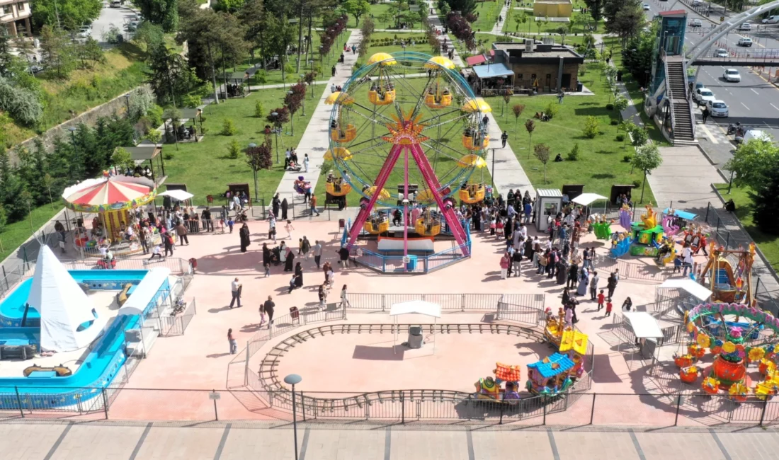 Kurban Bayramı tatilini Keçiören’de geçiren vatandaşlar, ilçedeki sosyal tesisler, yaşam