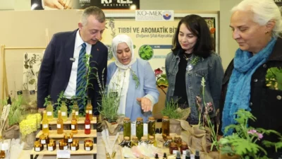 Kocaeli Büyükşehir Belediyesi’nin “Biz Birlikte Türkiye’yiz” temasıyla düzenlediği KO-MEK ilçe