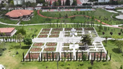 Konya Büyükşehir Belediyesi, yürüttüğü peyzaj ve çevre düzenleme çalışmaları kapsamında