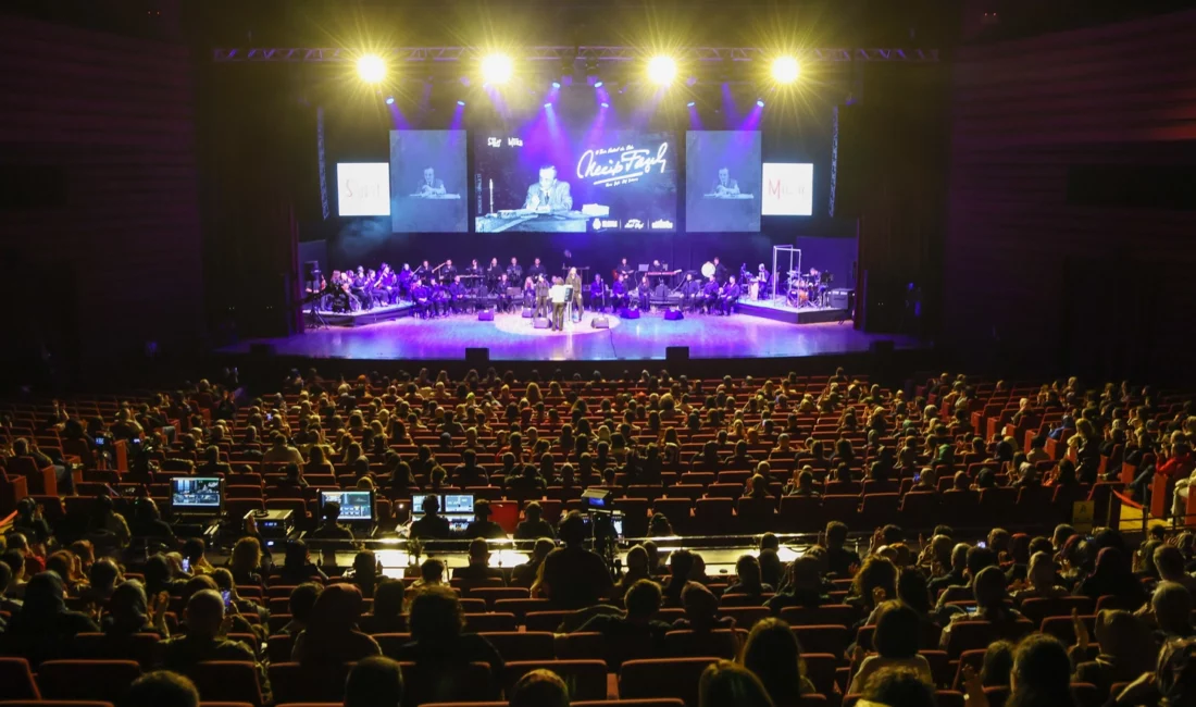 Konya Selçuklu Belediyesi Sanat Akademisi, tiyatro ve müzik topluluklarının sahne