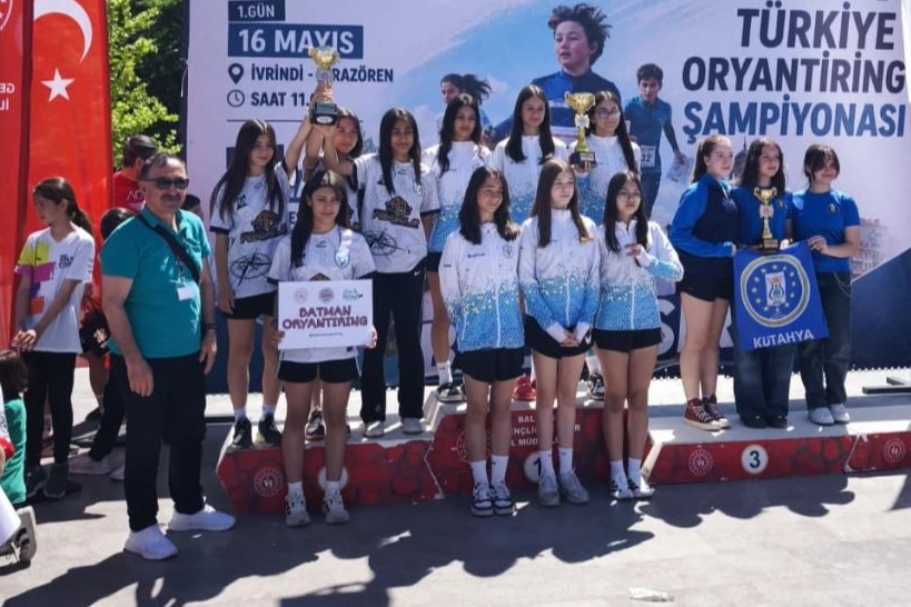 Balıkesir’de düzenlenen U14 Türkiye Oryantiring Şampiyonası’nda Kütahya Belediyespor sporcuları K14