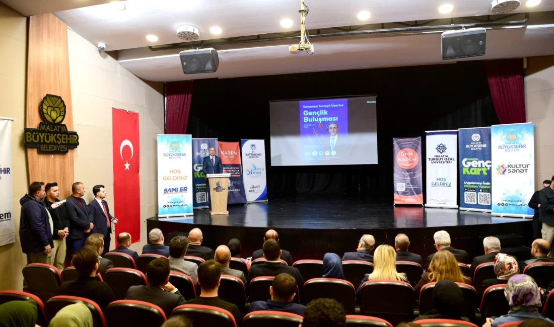 Malatya Büyükşehir Belediye Başkanı Sami Er, Büyükşehir Belediyesi olarak gençlere