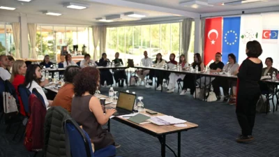 Manisa Büyükşehir Belediyesi ev sahipliğinde düzenlenen Kadın Dostu Kentler Programı