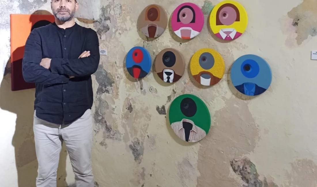 Mardin Artuklu’da açılan “Ne Yerde Ne Gökte” adlı çağdaş sanat