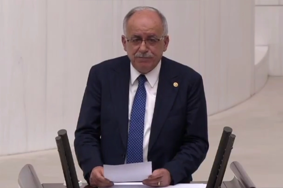 MHP Genel Başkan Yardımcısı ve Konya Milletvekili Mustafa Kalaycı, esnaf
