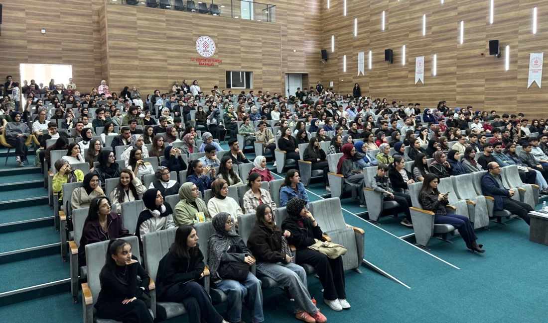 Van Büyükşehir Belediyesi, YKS’ye hazırlanan gençlere yönelik motivasyon ve rehberlik