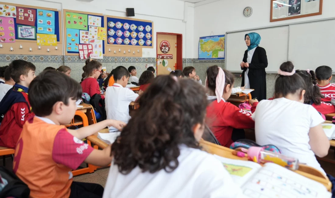 MEB, kadrolu öğretmenlerin il içi isteğe bağlı yer değiştirme sonuçlarını
