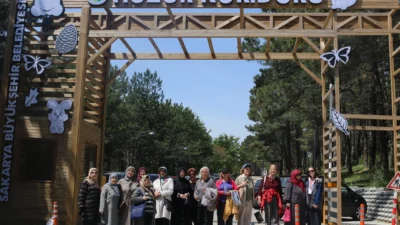 Sakarya Büyükşehir Belediyesi bünyesinde faaliyet gösteren Yaşlı Destek Merkezi (YADEM),
