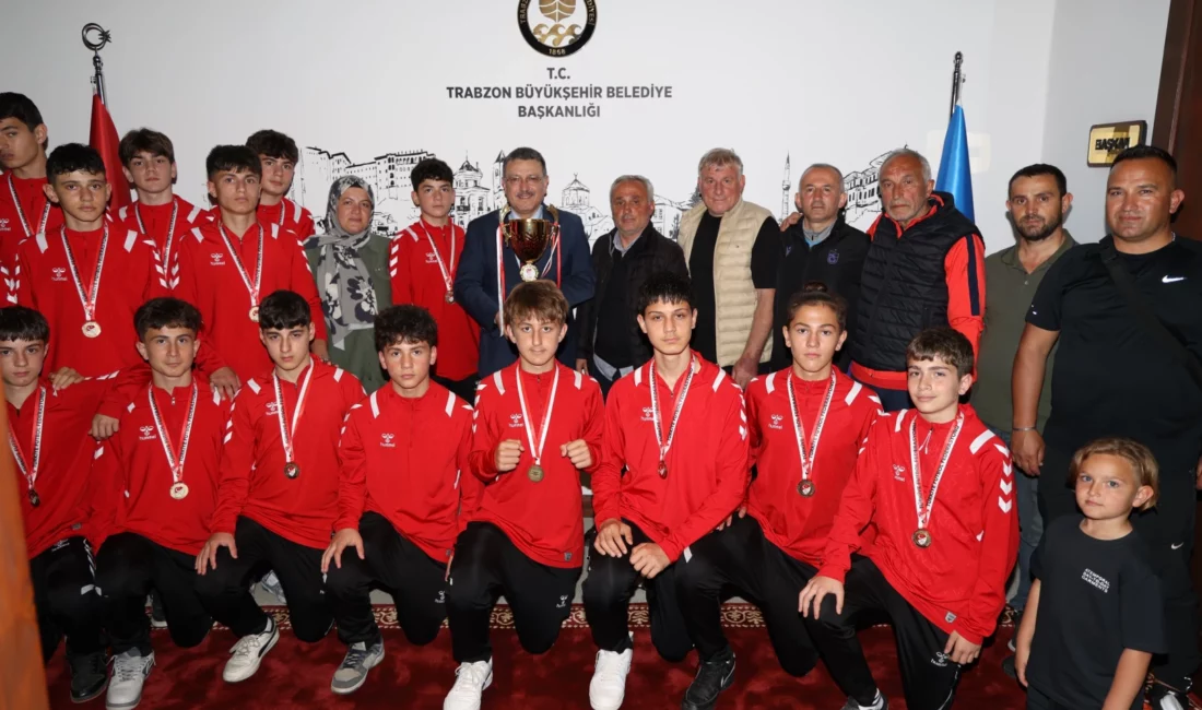 Trabzon Ortahisar Kanuni Futbol Takımı, U14 Türkiye Şampiyonası’nda elde ettiği
