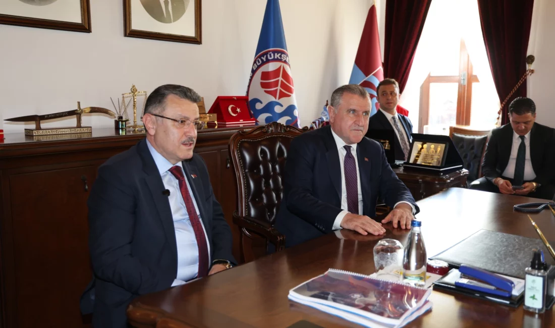 Gençlik ve Spor Bakanı Osman Aşkın Bak, Trabzon Büyükşehir Belediyesi’ni