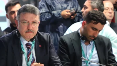 Trabzon Büyükşehir Belediye Başkanı Ahmet Metin Genç, Azerbaycan’ın başkenti Bakü’de