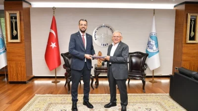 Kayseri Büyükşehir Belediye Başkanı Memduh Büyükkılıç, 50 ülkeden temsilcinin katılımıyla