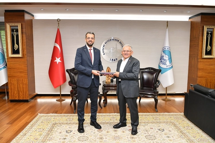Kayseri Büyükşehir Belediye Başkanı Memduh Büyükkılıç, 50 ülkeden temsilcinin katılımıyla