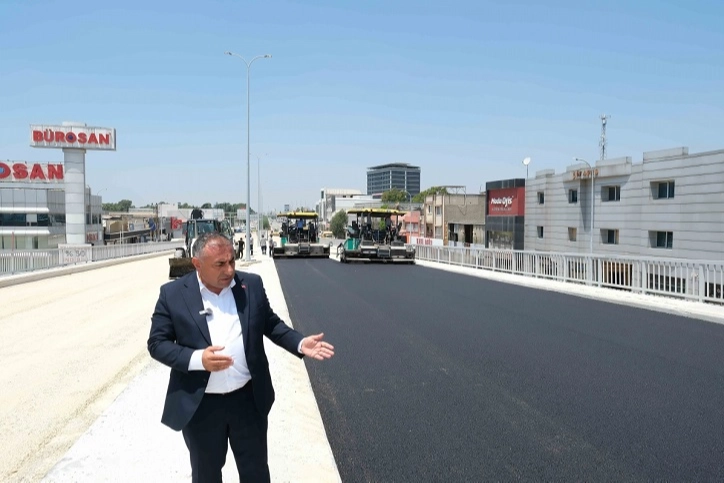Adana Büyükşehir Belediyesi, kentin önemli sorunlarını azaltan çalışmalarına her geçen