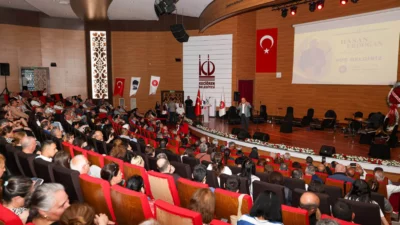 Ankara'da Keçiören Belediye Konservatuvarı, Sivaslı Halk Ozanı Hasan Erdoğan’ı anma gecesi
