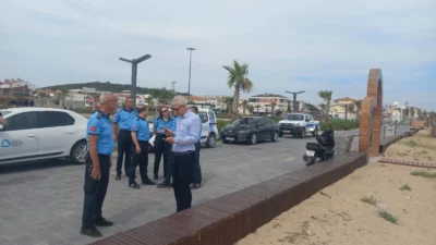 Balıkesir Büyükşehir Belediyesi zabıta ekipleri, Ayvalık Sarımsaklı Plajı sorumluluk alanlarındaki