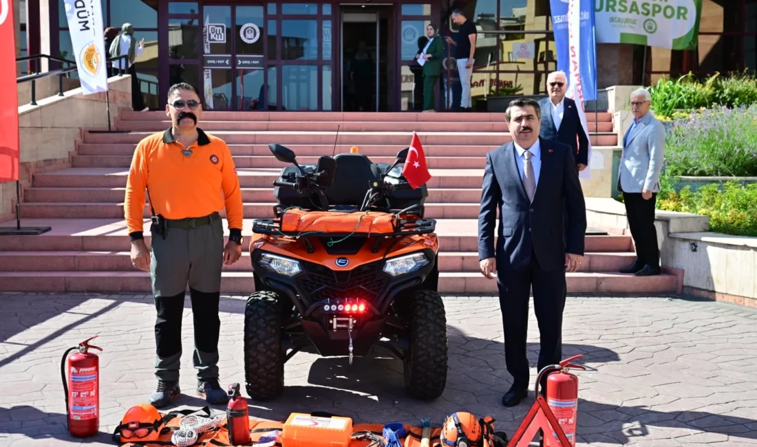 Orman yangınlarıyla mücadelede herkesin ortak sorumluluğu olduğunu vurgulayan Bursa Belediyeler