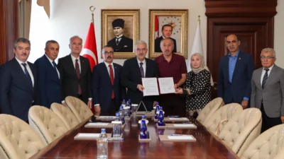 Bursa Valisi Erol Ayyıldız’ın katılımıyla İnegöl’de hayata geçirilecek sağlık ve