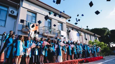 Dokuz Eylül Üniversitesi (DEÜ) Bergama Meslek Yüksekokulunun 2025-2026 Akademik Yılı Mezuniyet Töreni,