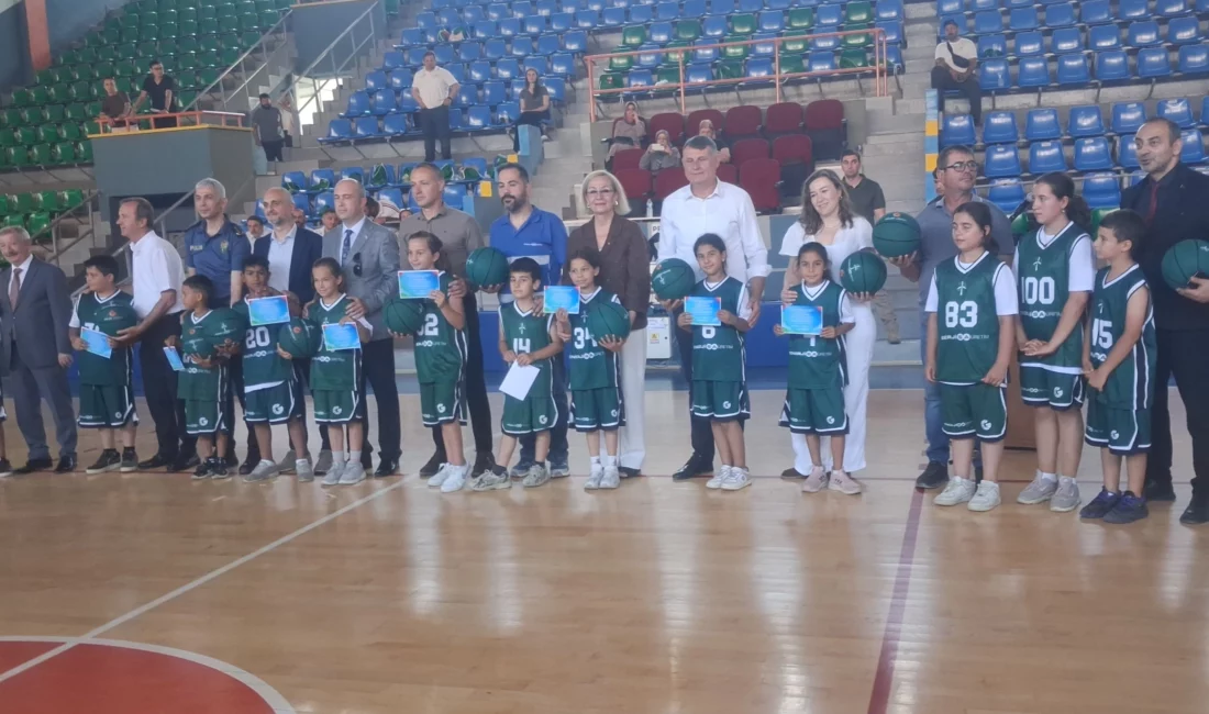 Keşan’da düzenlenen Enerjisa Üretim Çocuk Basketbol Kampı, 53 öğrencinin katılımıyla