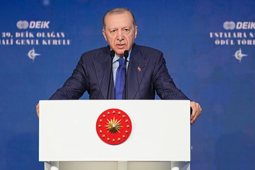 Cumhurbaşkanı Erdoğan, "Türkiye olacaktır. İnşallah krizleri değil, fırsatları konuşacağımız bir