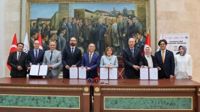 Gaziantep'te "Her Gebeye Bir Ebe" projesi için protokol imzalandı. Projeyle