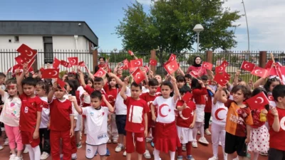 Kayseri Büyükşehir Belediyesi bünyesinde hizmet veren Fuat Attaroğlu Çocuk Kütüphanesi