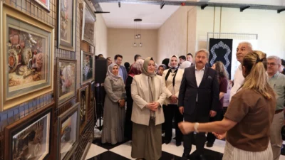 Kayseri Melikgazi Belediyesi, Sanat Melikgazi’de düzenlenen törenle kurs merkezlerinde eğitim