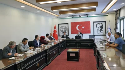 Kayseri Talas Belediye Başkanı Mustafa Yalçın, ilçenin nabzını tutan mahalle