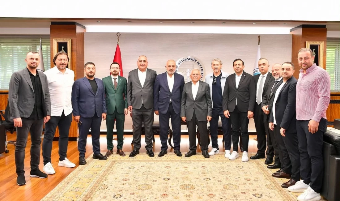 Kayseri Büyükşehir Belediye Başkanı Dr. Memduh Büyükkılıç, Kayserispor Başkanı Ali