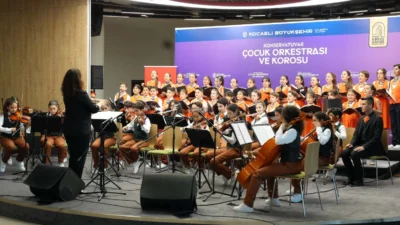 Kocaeli Büyükşehir Çocuk Orkestrası ve Çocuk Korosu, Sanat Galerisi’ndeki konserde