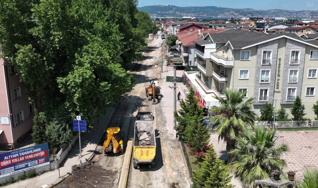 Kocaeli Büyükşehir Belediyesi, Gölcük ilçesinde yürüttüğü kapsamlı yenileme çalışmalarında önemli