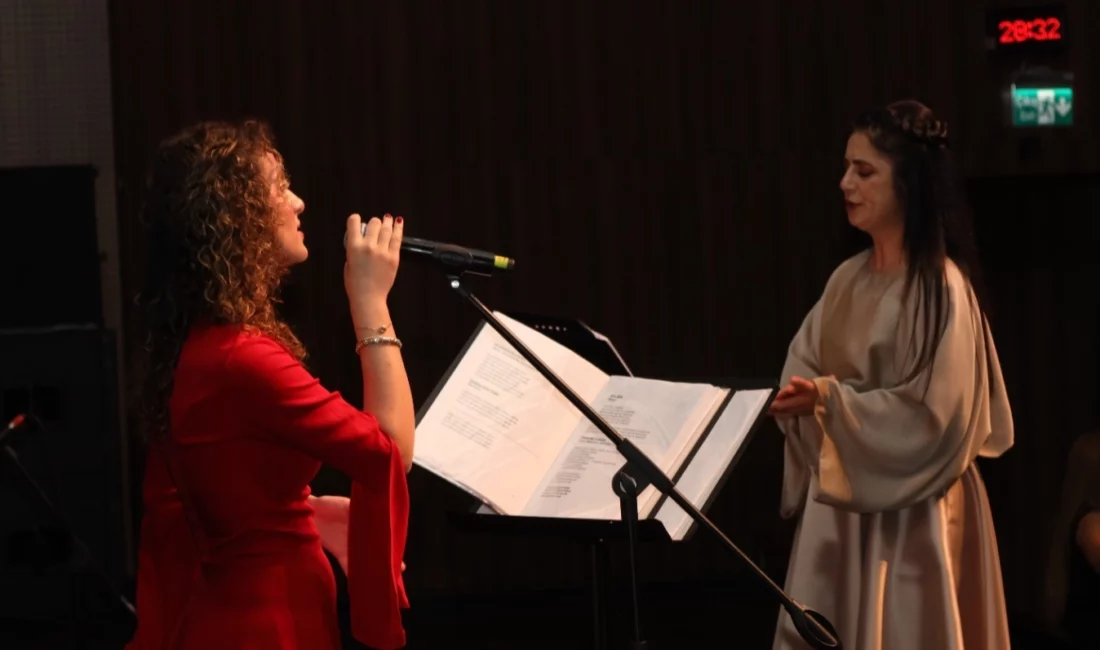 Kocaeli Büyükşehir Belediyesi Türk Halk Müziği Korosu unutulmayacak bir konsere