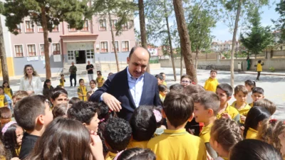 Konya Büyükşehir Belediye Başkanı Uğur İbrahim Altay, 2025-2026 yılı eğitim-öğretim