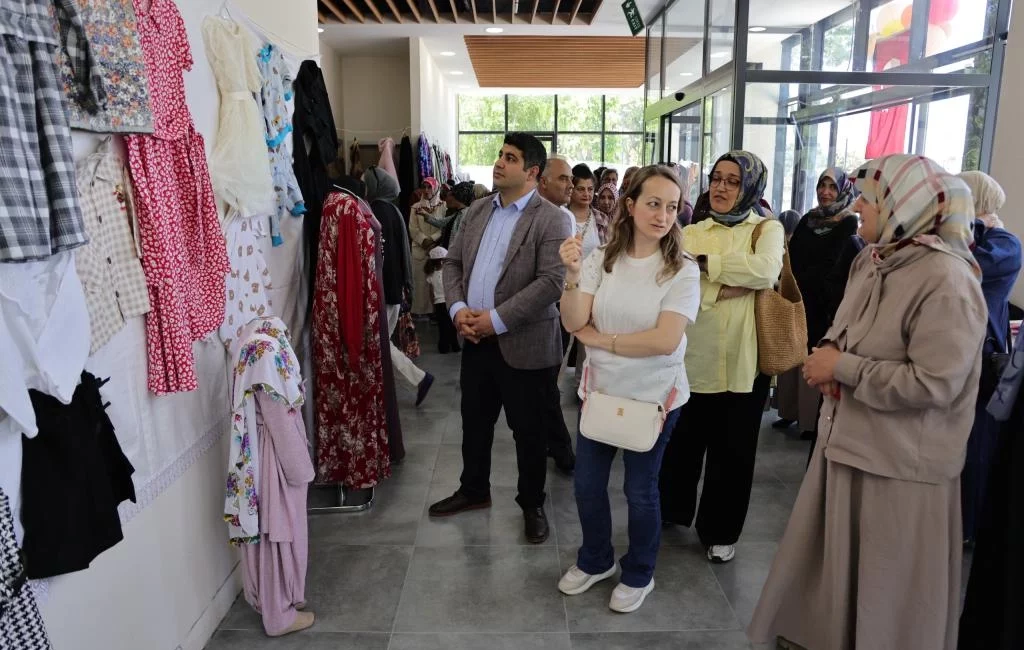 Kütahya Halk Eğitimi Merkezi Giyim Üretim Teknolojisi kursiyerlerinin yıl sonu