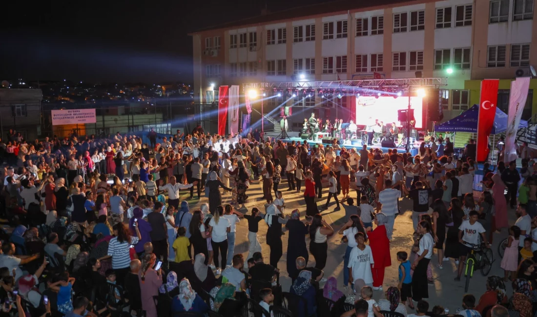 Gaziantep Büyükşehir Belediyesi, “Mahallemde Konser Var” etkinliğiyle şehrin sevilen sanatçılarını
