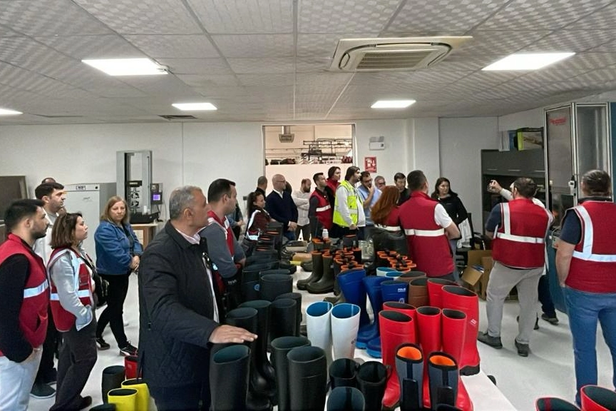 Manisa Büyükşehir Belediyesi, çalışanların sağlıklı ve güvenli koşullarda görev yapabilmesi