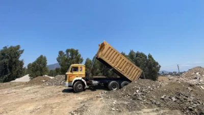 Manisa Büyükşehir Belediyesi, hafriyat toprağı ile inşaat ve yıkıntı atıklarının