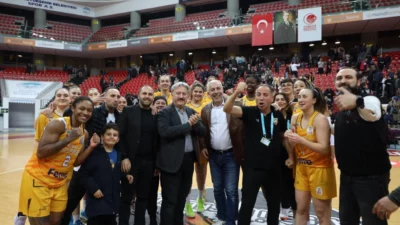 Kayseri Melikgazi Belediye Başkanı Doç. Dr. Mustafa Palancıoğlu; Kadınlar Basketbol