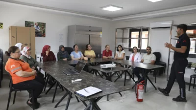 Mersin Büyükşehir Belediyesi İtfaiye Dairesi Başkanlığı, Hamzabeyli Köyü’nde kadınlara yangın