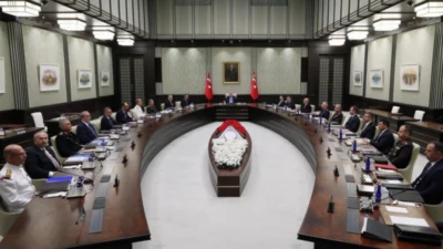 Cumhurbaşkanı Recep Tayyip Erdoğan başkanlığında toplanan Millî Güvenlik Kurulu'nda terörle