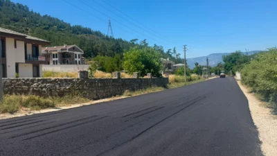 Muğla Büyükşehir Belediyesi, Marmaris’te ulaşım altyapısını güçlendirmek amacıyla yol yatırımlarını