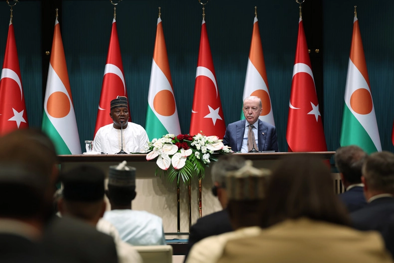 Cumhurbaşkanı Recep Tayyip Erdoğan, Türkiye’ye resmî ziyarette bulunan Nijer Cumhurbaşkanı