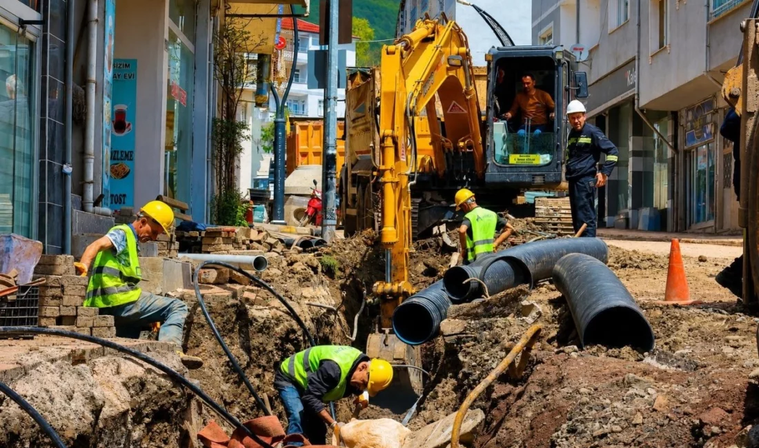 Ordu Büyükşehir Belediyesi tarafından Aybastı ilçesinde hayata geçirilen kapsamlı altyapı