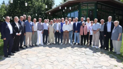 Osmangazi Belediyesi’nin kurucu meclis üyeleriyle bir araya gelen Osmangazi Belediye