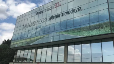 İstanbul İl Emniyet Müdürlüğü, Maltepe Aydınevler’de faaliyet gösteren Otokoç Otomotiv'e