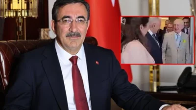 İzmir’deki eski Başbakan Binali Yıldırım'ın da katıldığı bir özel okul