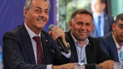 Sakarya Büyükşehir Belediye Başkanı Yusuf Alemdar, günün ilk saatlerinde gittiği